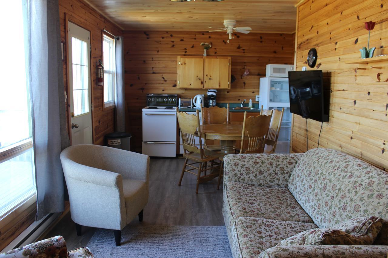 Chalets Grand Pre Cottages Норт-Растико Экстерьер фото